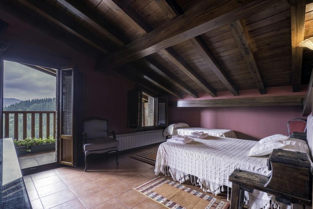 Hotel Rural Mane Mallavia Екстер'єр фото