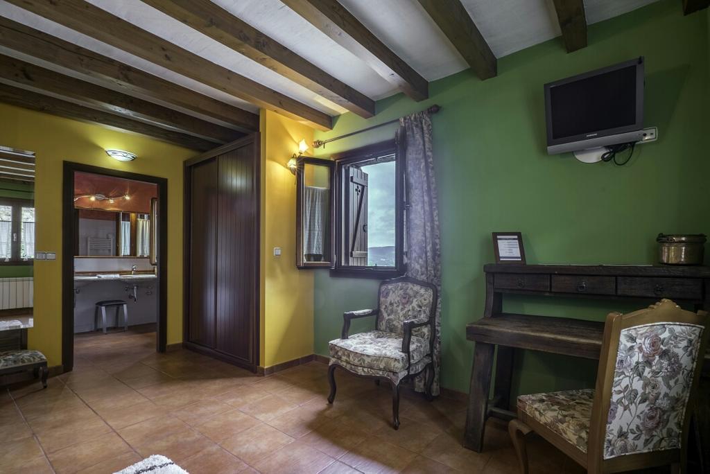 Hotel Rural Mane Mallavia Екстер'єр фото